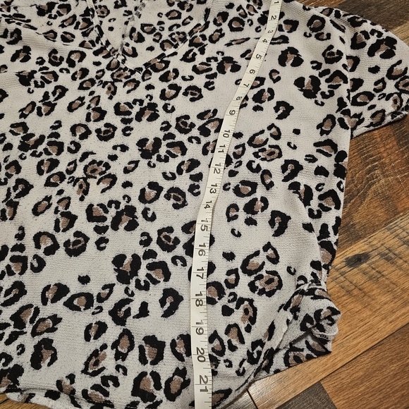 Leopard Print Top - Picture 8 of 9
